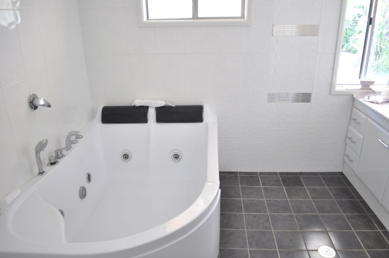 25 Shores Drive, YAMBA, NSW 2464