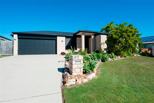 29 Col Brown Avenue, CLINTON, QLD 4680