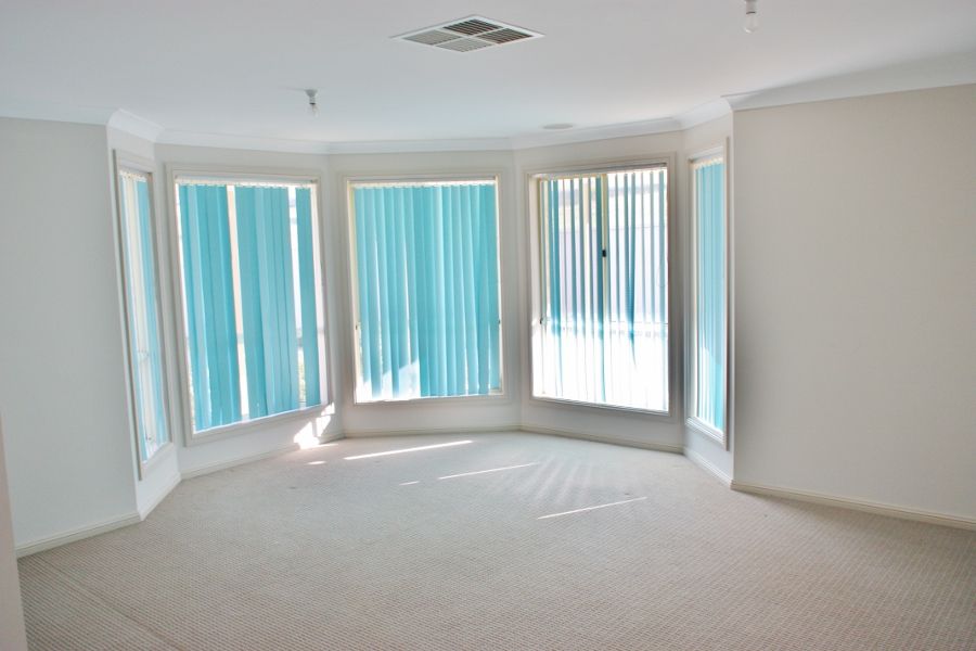 16 Giugni Place, YOUNG, NSW 2594