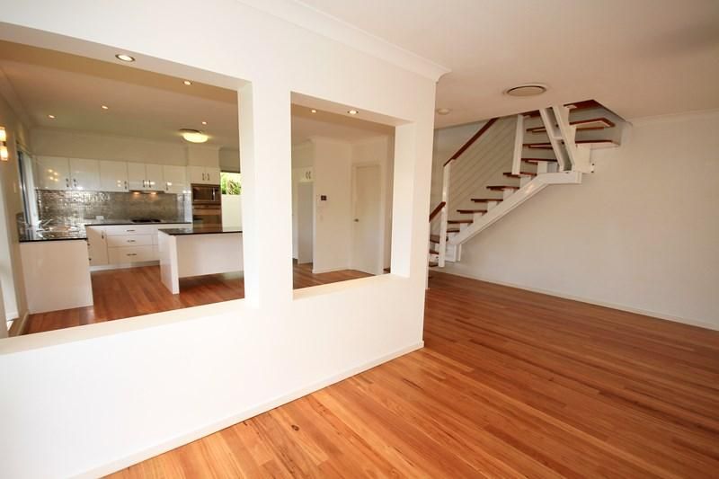 1/82  Slatyer Avenue, BUNDALL, QLD 4217