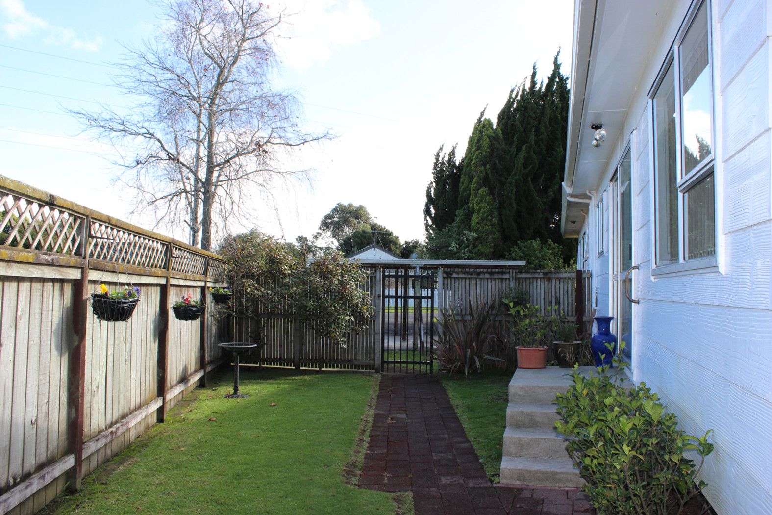 2-29 Challen Close, CONIFER GROVE, Manukau City