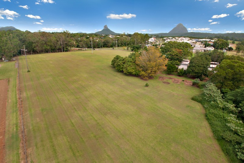 52 Shaws Road, BEERWAH, QLD 4519