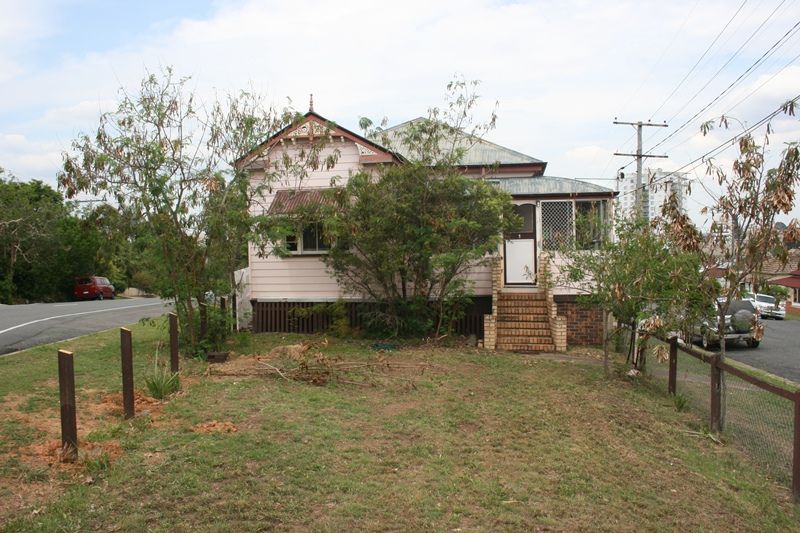 24 Martin Street, WOODEND, QLD 4305