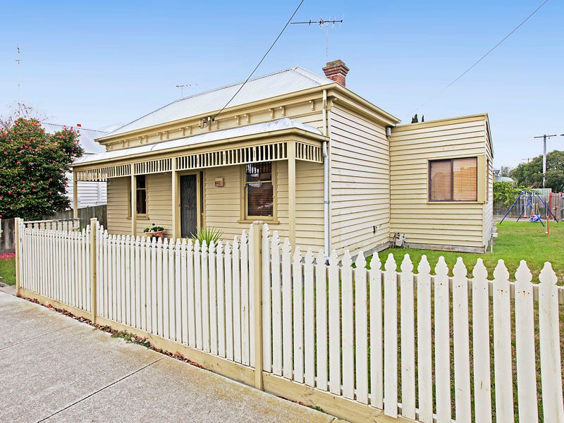 27 Russell Street, NEWTOWN, VIC 3220