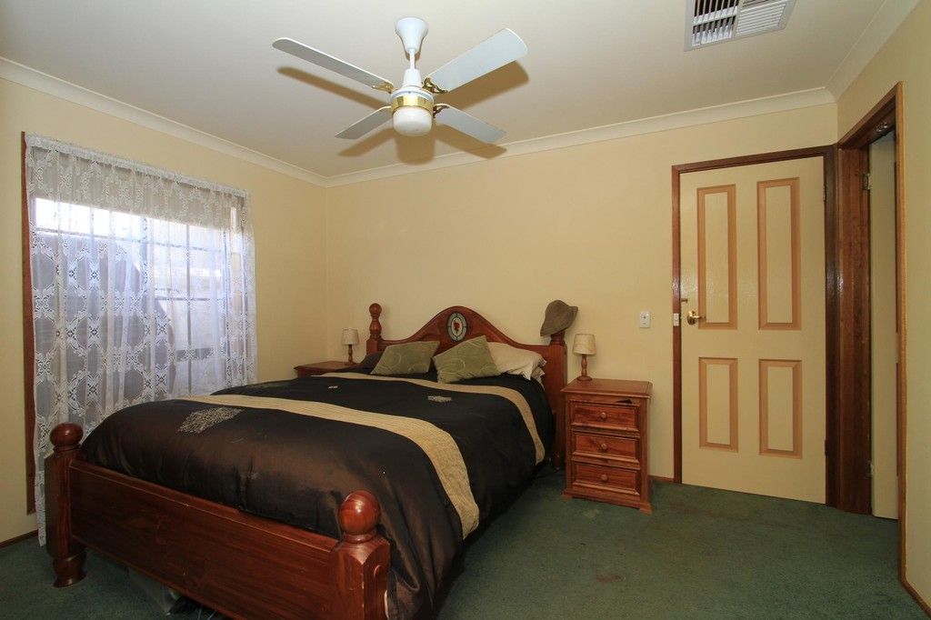 27 Watson Avenue, CALIFORNIA GULLY, VIC 3556