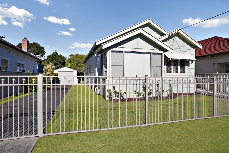 21 Baird Street, HAMILTON NORTH NSW 2292