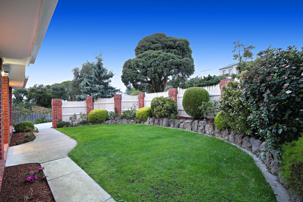 1/21 Fairhills Parade, GLEN WAVERLEY, VIC 3150