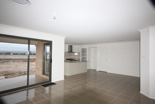 12 Danvers Road, SPRING FARM, NSW 2570