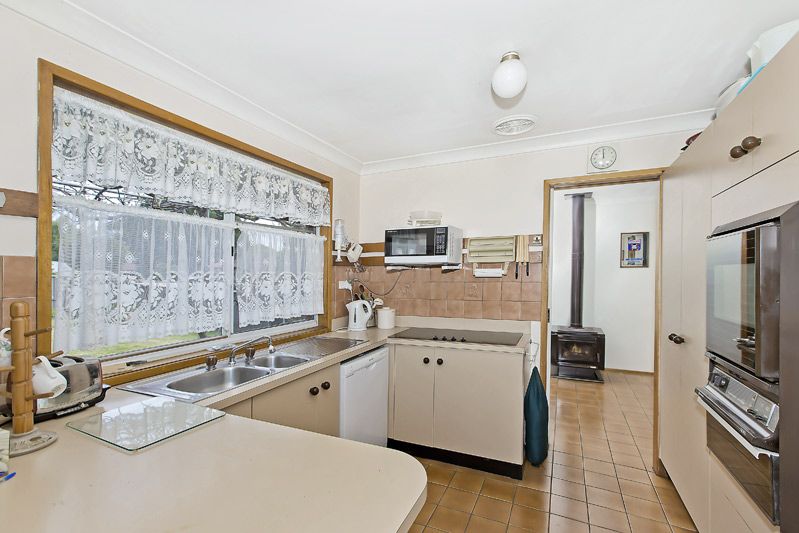 BOLTON POINT, NSW 2283