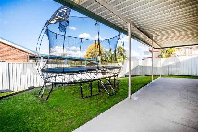 33 Yuroka Street, GLENMORE PARK, NSW 2745