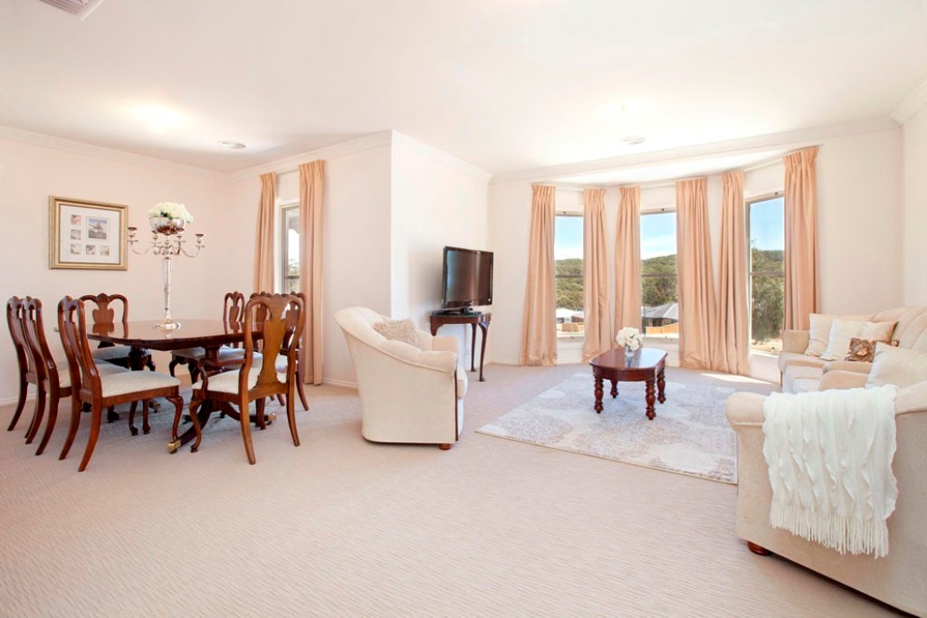 5 Swift Rise, BROWN HILL, VIC 3350