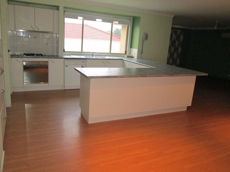7  Appletree Avenue, ABERGLASSLYN, NSW 2320