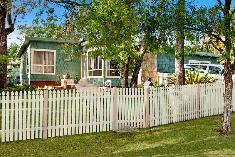 18 Tinakill Avenue, ENGADINE, NSW 2233