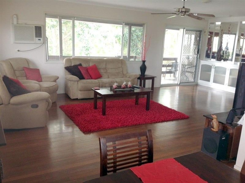 6 Holland Street, KIN KORA, QLD 4680