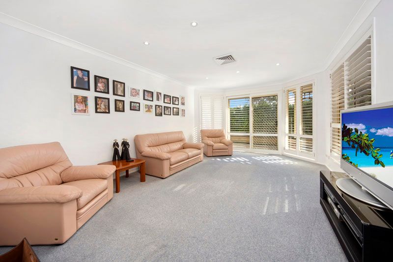 3 Barnsley Place, MENAI, NSW 2234
