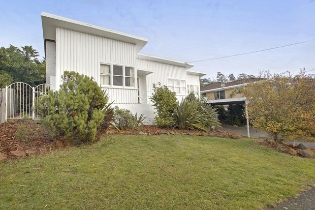 2 Broadview Crescent, TREVALLYN TAS 7250