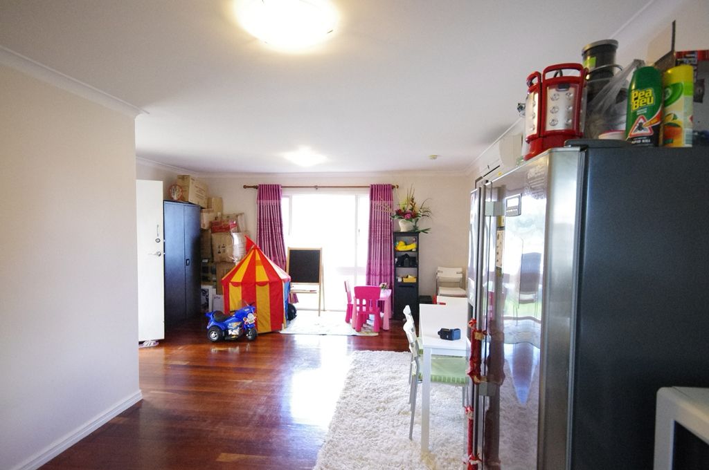 32 Denston Way, GIRRAWHEEN, WA 6064