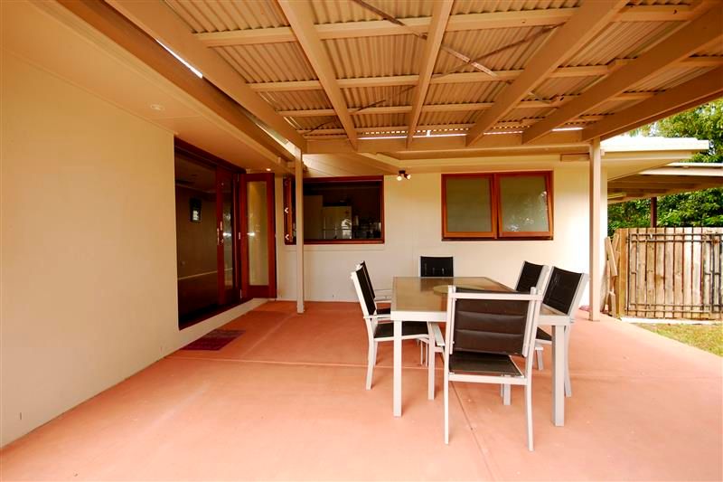 16 Kathleen Drive, BLI BLI, QLD 4560