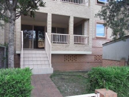 1/15 Apsley Street, PENSHURST, NSW 2222