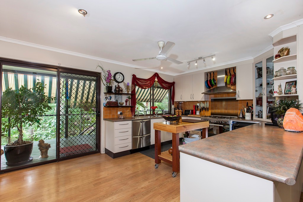 191 Lake MacDonald Drive, COOROY, QLD 4563