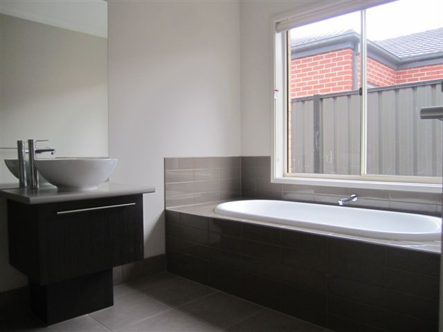 4 Flannery Street, CRAIGIEBURN, VIC 3064