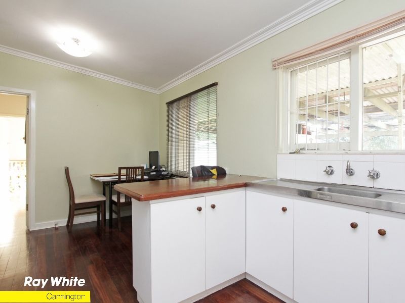 32 Saturn Street, BECKENHAM, WA 6107