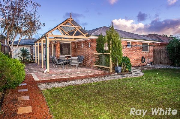 5 Hamilton Drive, CRANBOURNE NORTH, VIC 3977