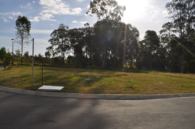 2 Honour Place, BRIDGEMAN DOWNS, QLD 4035