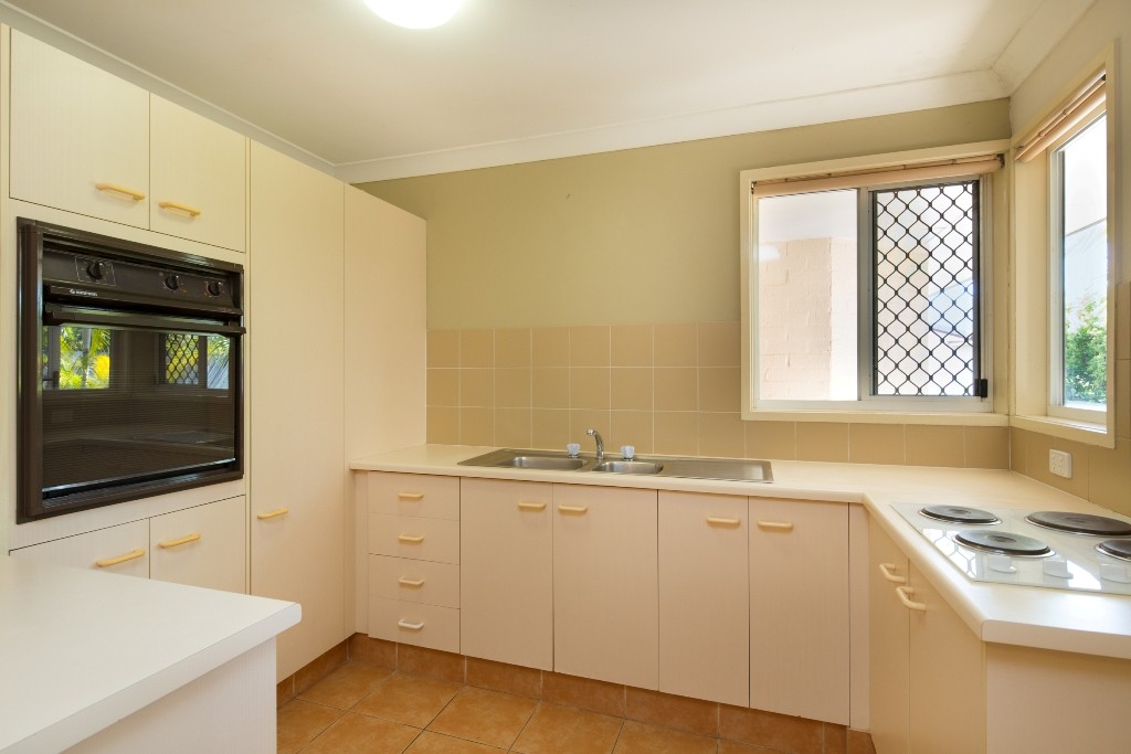 60/128 Benowa Road, SOUTHPORT, QLD 4215