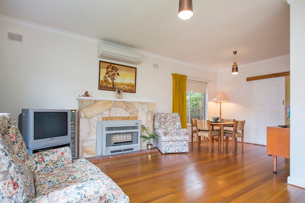 18 Truscott Avenue, SEACOMBE HEIGHTS, SA 5047