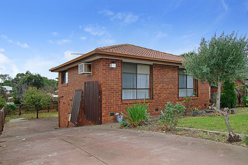 67 McLaughlin Crescent, MILL PARK VIC 3082