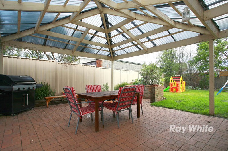 32 Waverley Park Drive, CRANBOURNE NORTH, VIC 3977