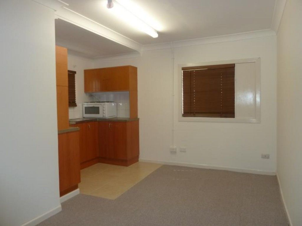 14 D Miriam Street (Downstairs), HOLLAND PARK WEST, QLD 4121