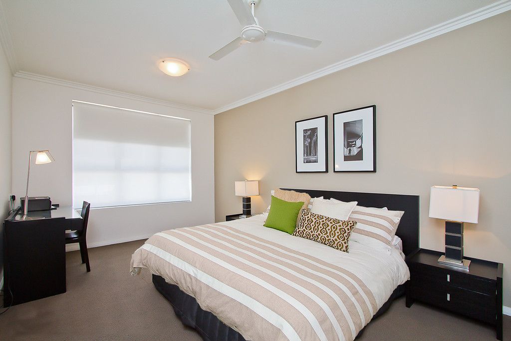 130/1 Moores Crescent, VARSITY LAKES, QLD 4227