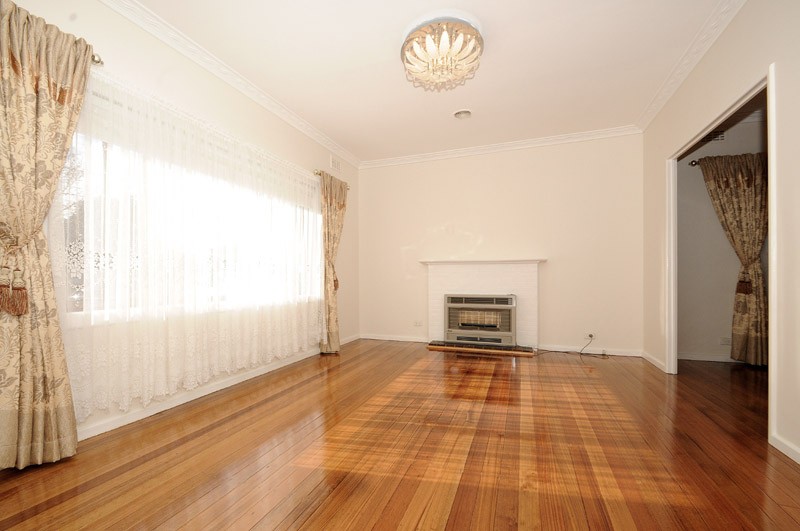 96 Parkmore Road, BENTLEIGH EAST, VIC 3165