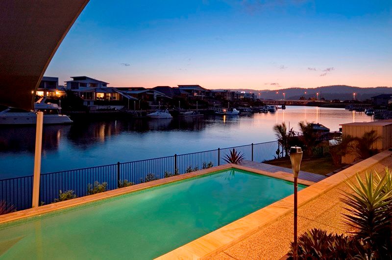 14 River Links Boulevard, HELENSVALE, QLD 4212