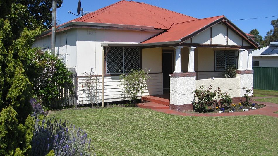 10 Bath Street, MANJIMUP WA 6258