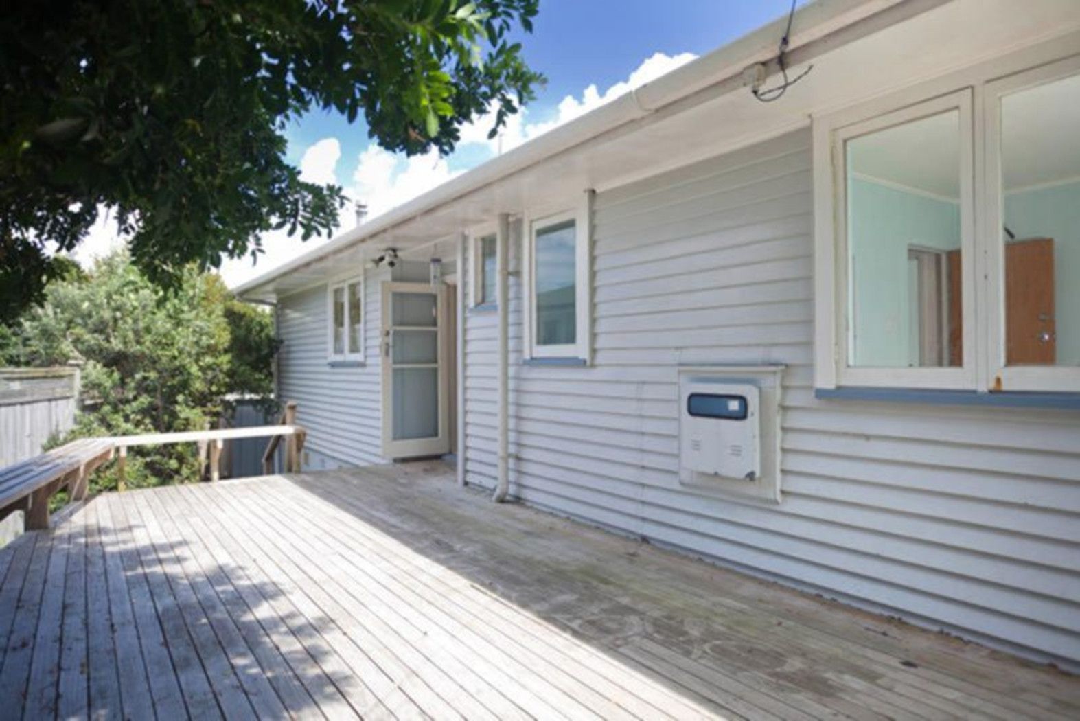 51 Bond Cre, FORREST HILL, North Shore City