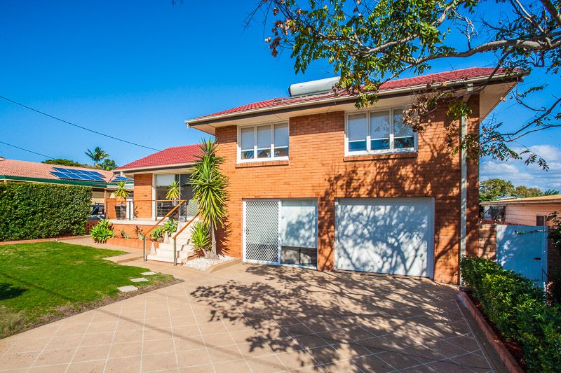 33 Hibiscus Avenue, REDCLIFFE QLD 4020