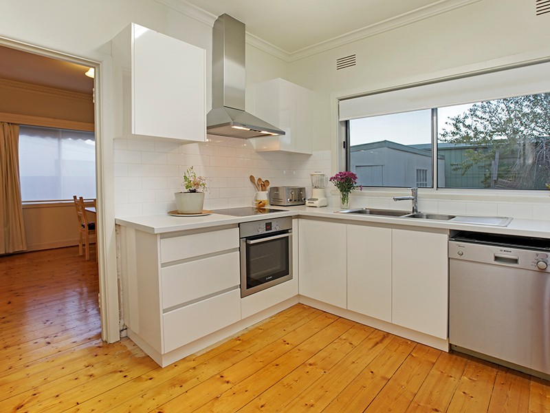 15 Trigg Street, GEELONG WEST, VIC 3218