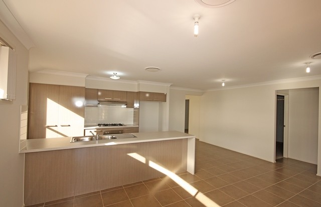 37 Tander Street, ORAN PARK, NSW 2570