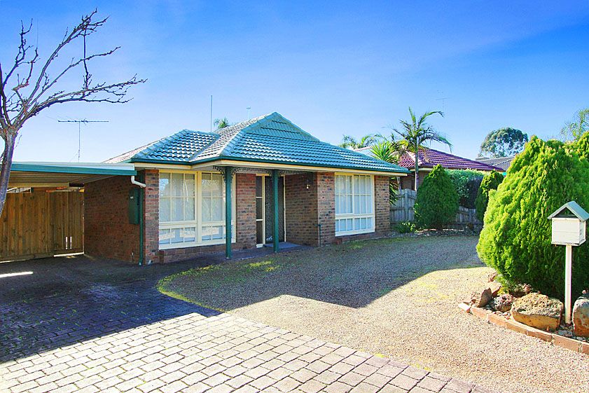 13 Marshall Drive, MILL PARK VIC 3082