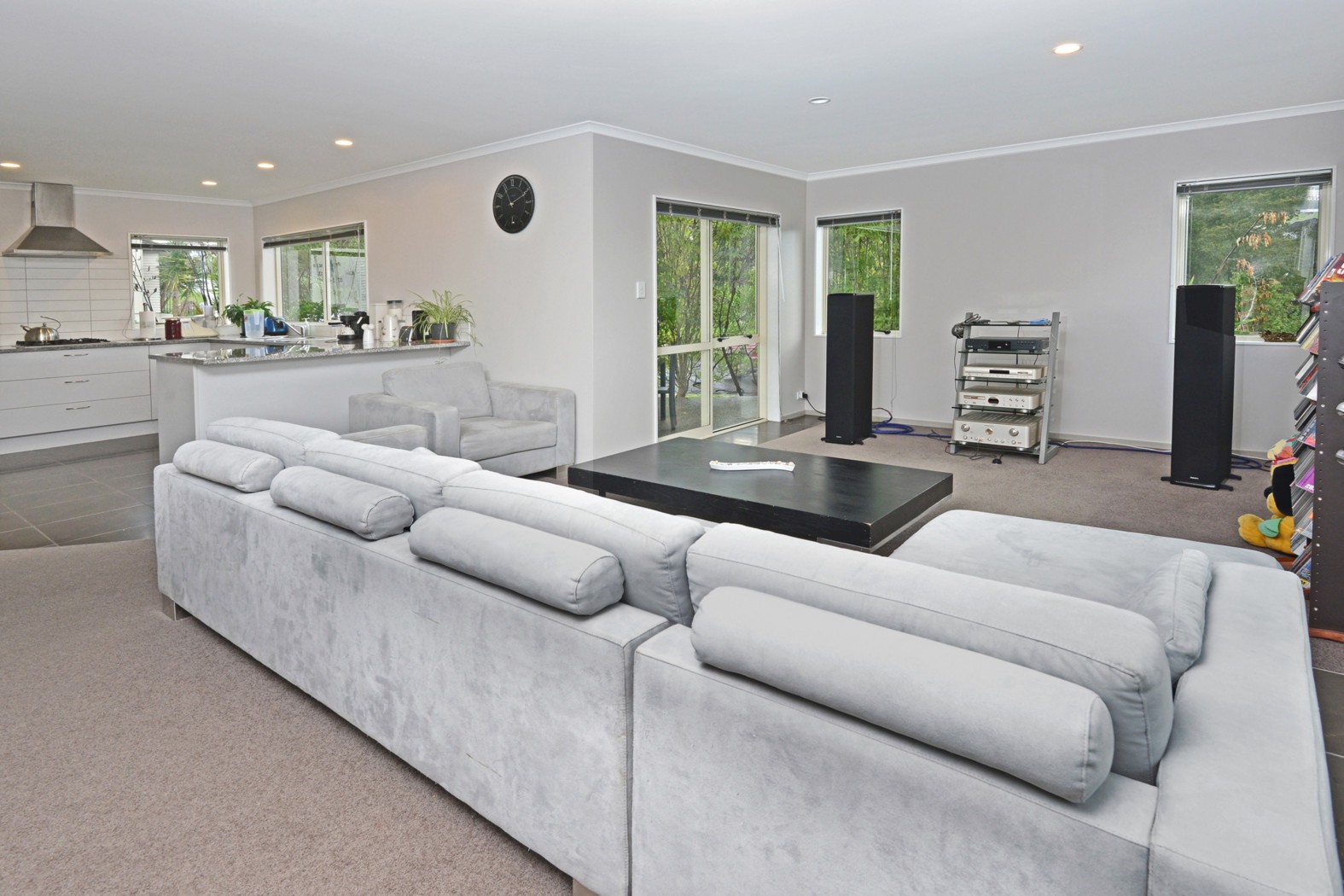 2 Chard Place, FLAT BUSH, Manukau City
