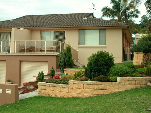 2/14 Huon Crescent, ALBION PARK, NSW 2527