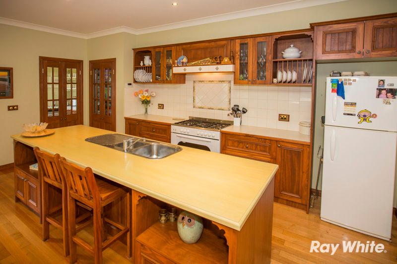 18 Eventide Rise, PAKENHAM, VIC 3810