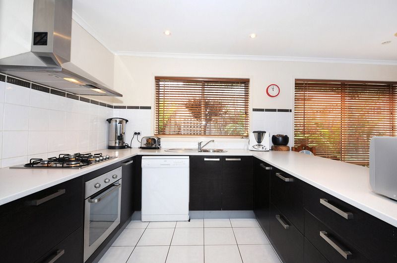 14 Helm Court, CARRUM DOWNS, VIC 3201
