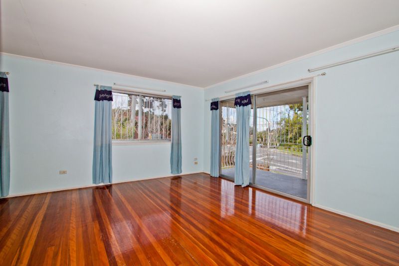 460 Nursery Road, HOLLAND PARK, QLD 4121