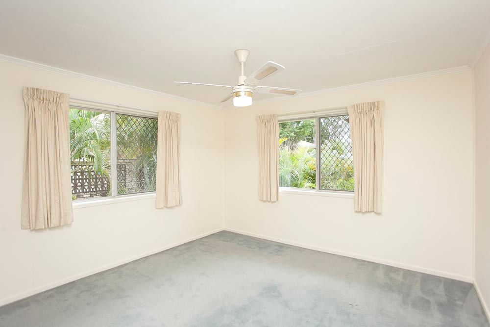28 Fernshaw Street, MACGREGOR, QLD 4109