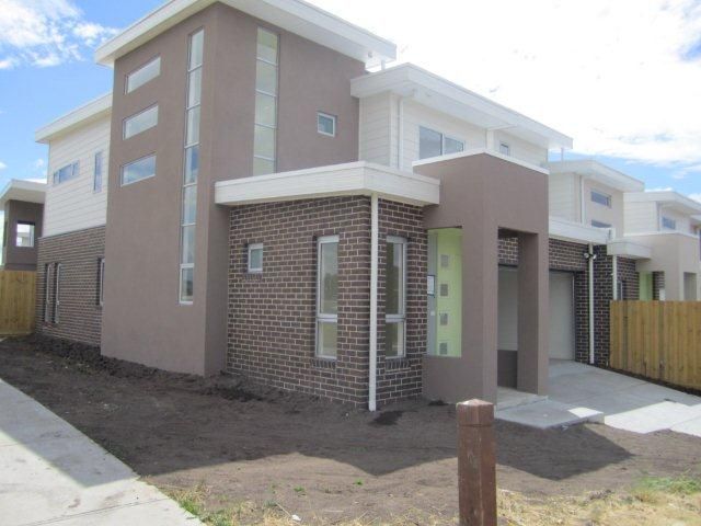 8 Burrora Way, CRAIGIEBURN, VIC 3064
