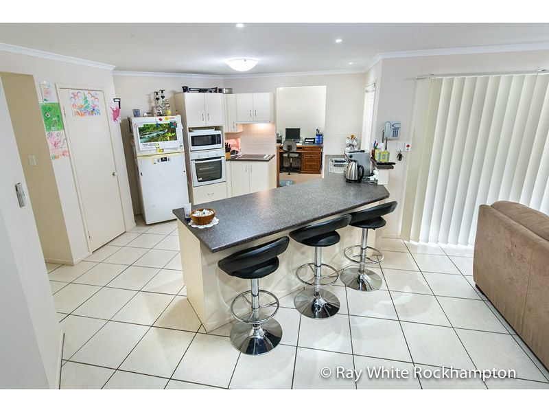 420 Farm Street, NORMAN GARDENS, QLD 4701